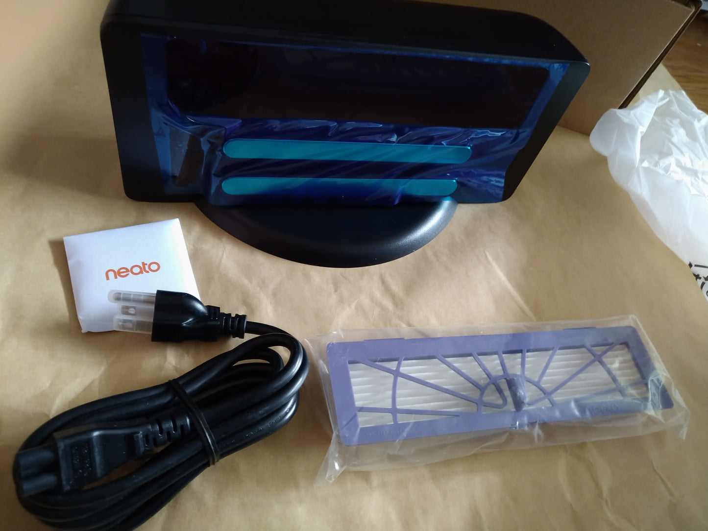 Neato Robotics Botvac D4 Connect, Black (945-0315)