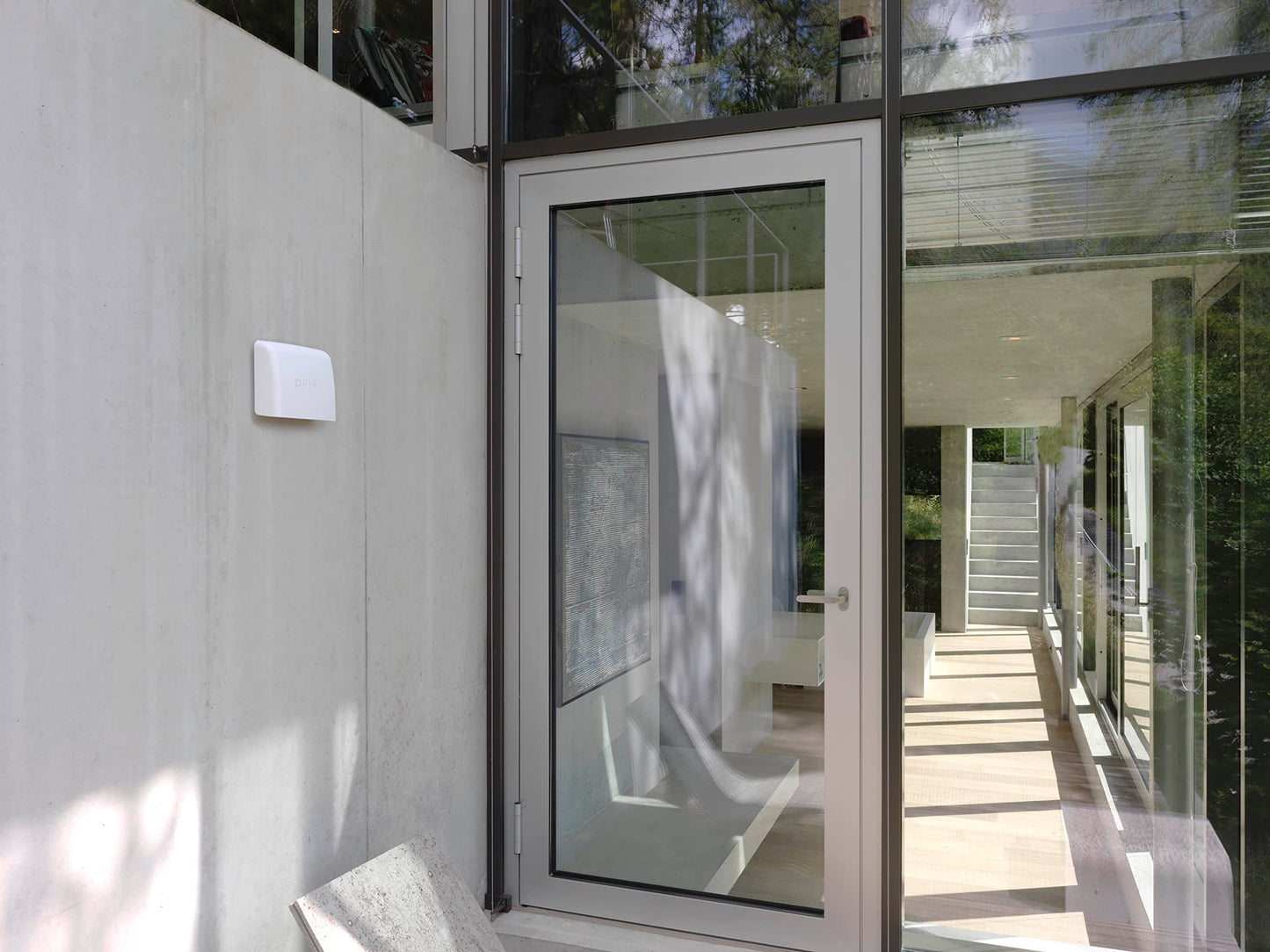 AirVisual Outdoor – Outdoor Air Quality Monitor, German Made