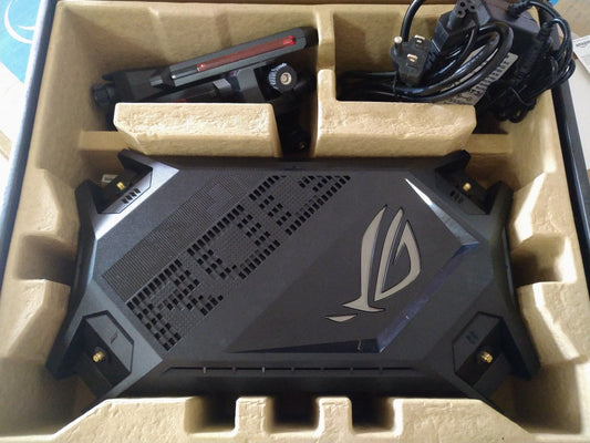 ASUS ROG Rapture GT-AX6000 Gaming Router, AiMesh Compatible 8.5/10