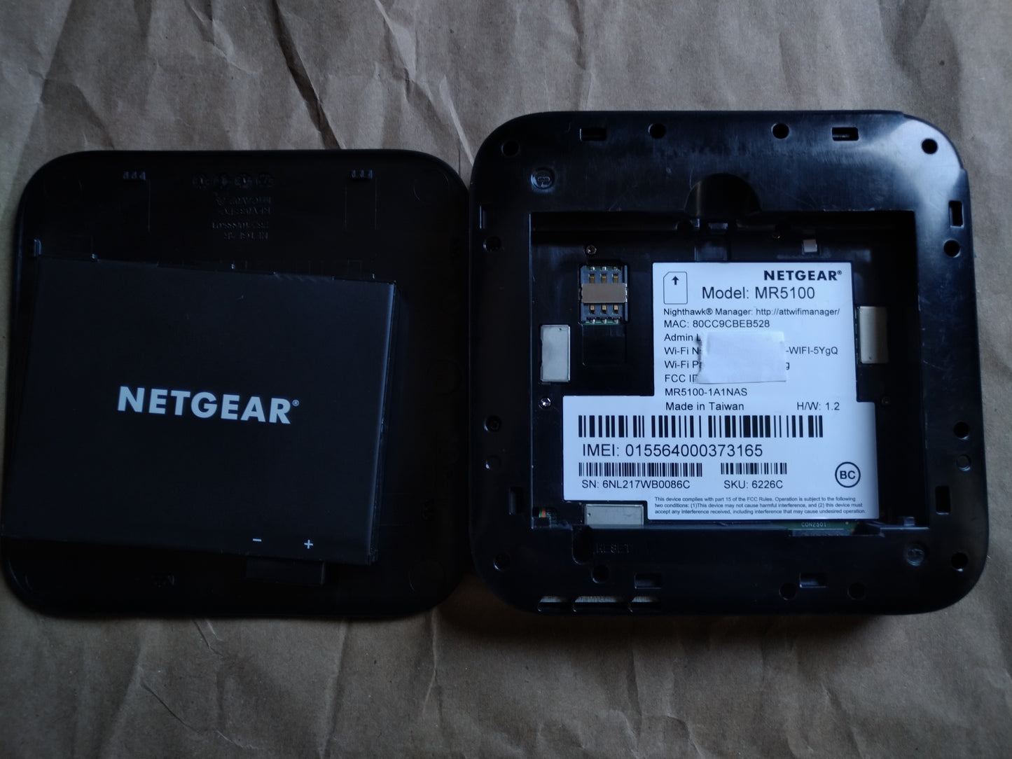 Netgear MR5100 Wi-Fi Hotspot Modem