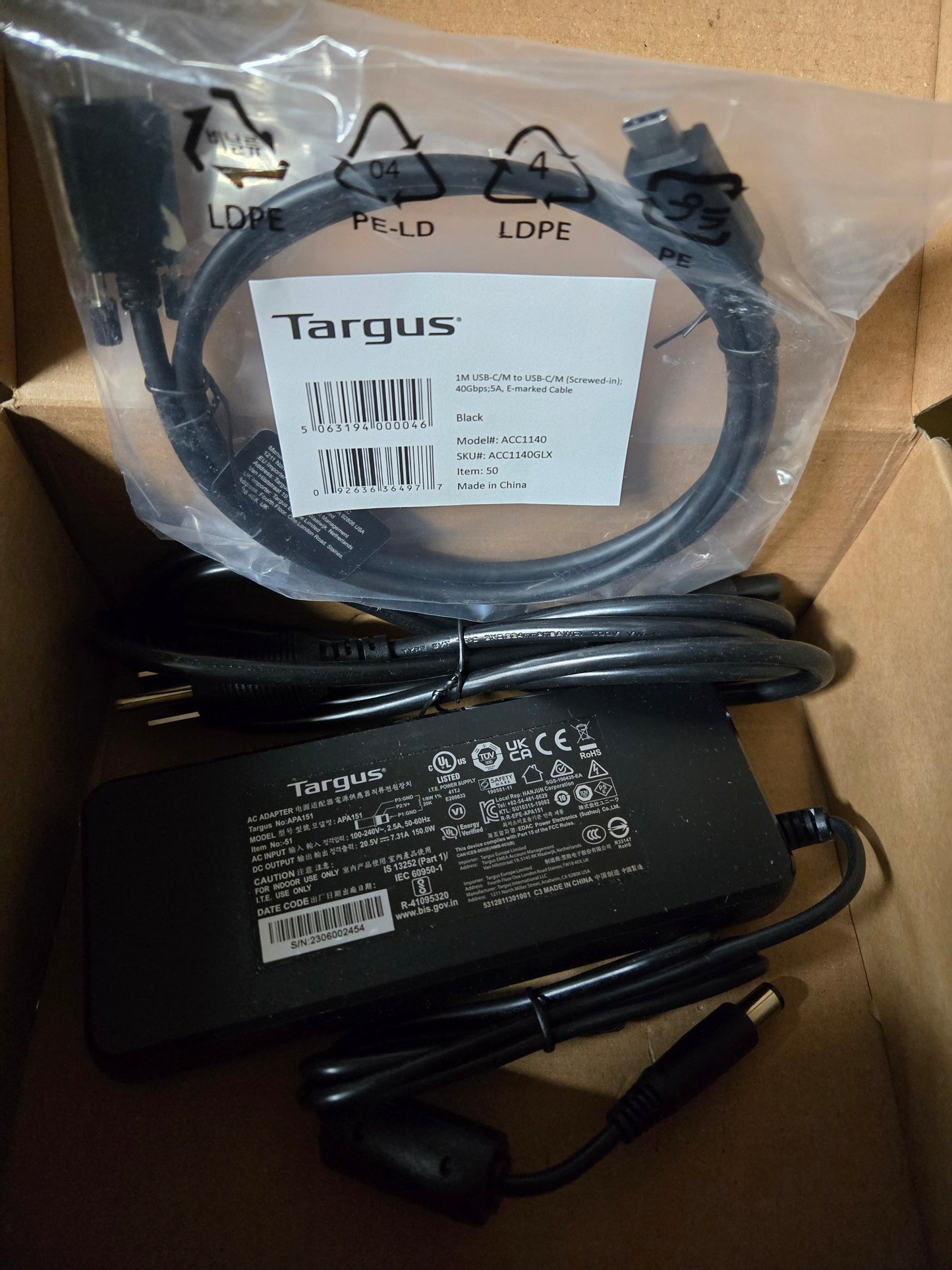 Targus - USB4 Triple Video Docking Station (DOCK460USZ)