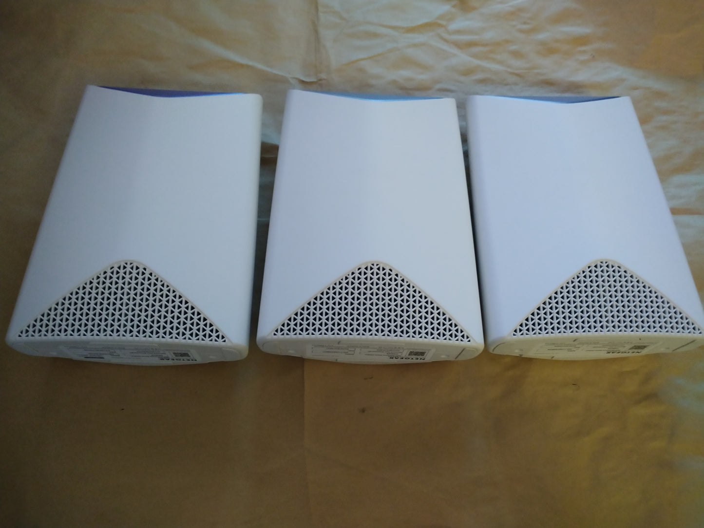 NETGEAR Orbi Pro Business WiFi: AC3000 Tri-Band 3-Pack (SRK60 + SRS60)